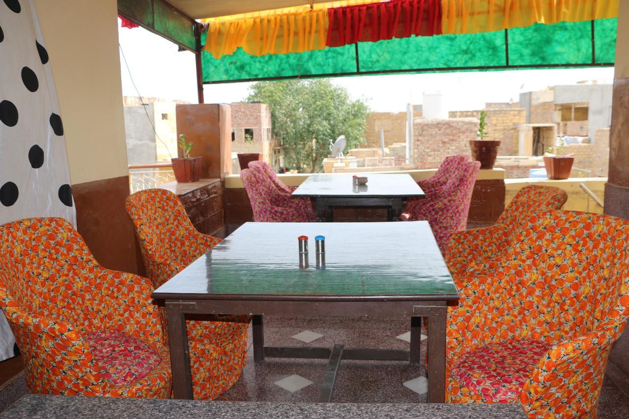 Ratan Hostel Jaisalmer Extérieur photo